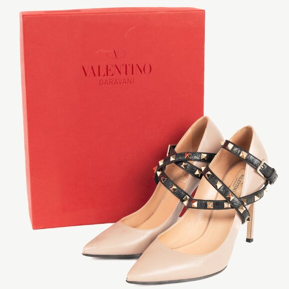 Valentino Garavani Studwrap Poudre & Noir Rockstud Pointed-Toe Pumps - Picture 12 of 12